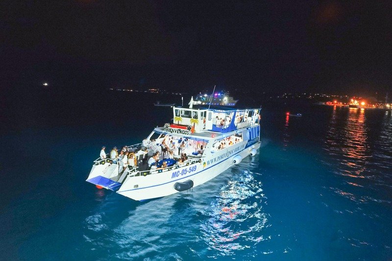 NOCHE BLANCA POR LA BAHÍA CRUCERO TRITÓN