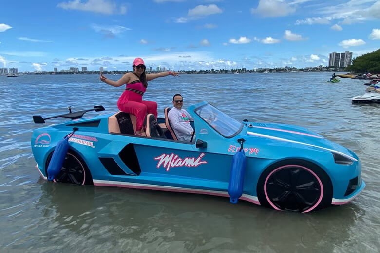 ALQUILER DE COCHE ACUÁTICO