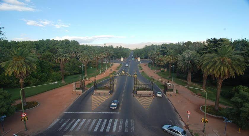 CIUDAD Y ALREDEDORES