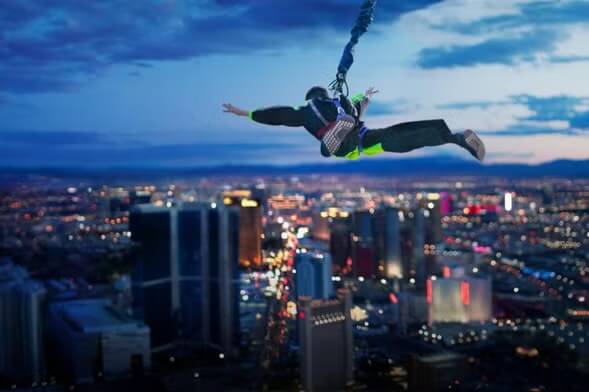 SKYJUMP EN THE STRAT LAS VEGAS